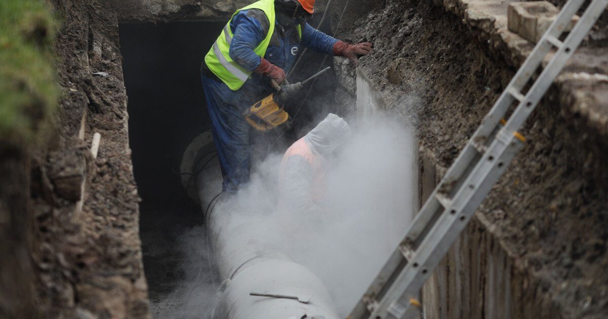 Peste 1.100 de blocuri din București rămân fără căldură și apă caldă din cauza lucrărilor la rețeaua termică. Ce zone sunt afectate