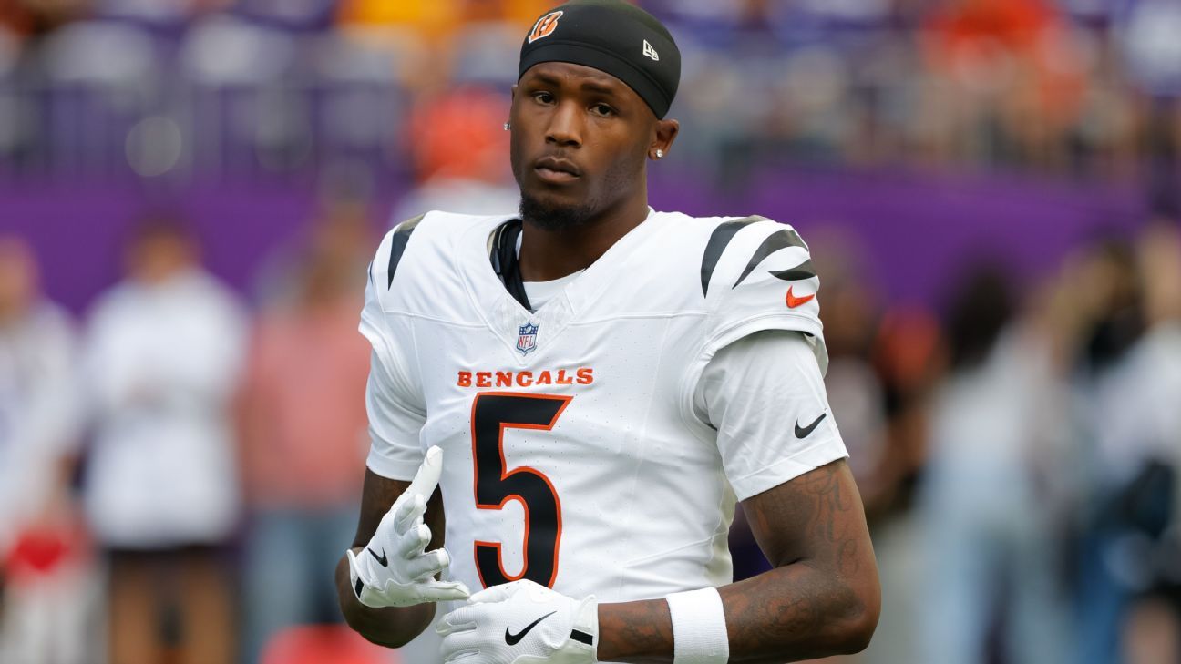 [ad_1] Tee Higgins a finalizat protocolul pentru concuziune și va fi disponibil pentru meciul din această weekend al Cincinnati Bengals împotriva Buffalo Bills, confirmându‑se în declaraţia sa de vineri