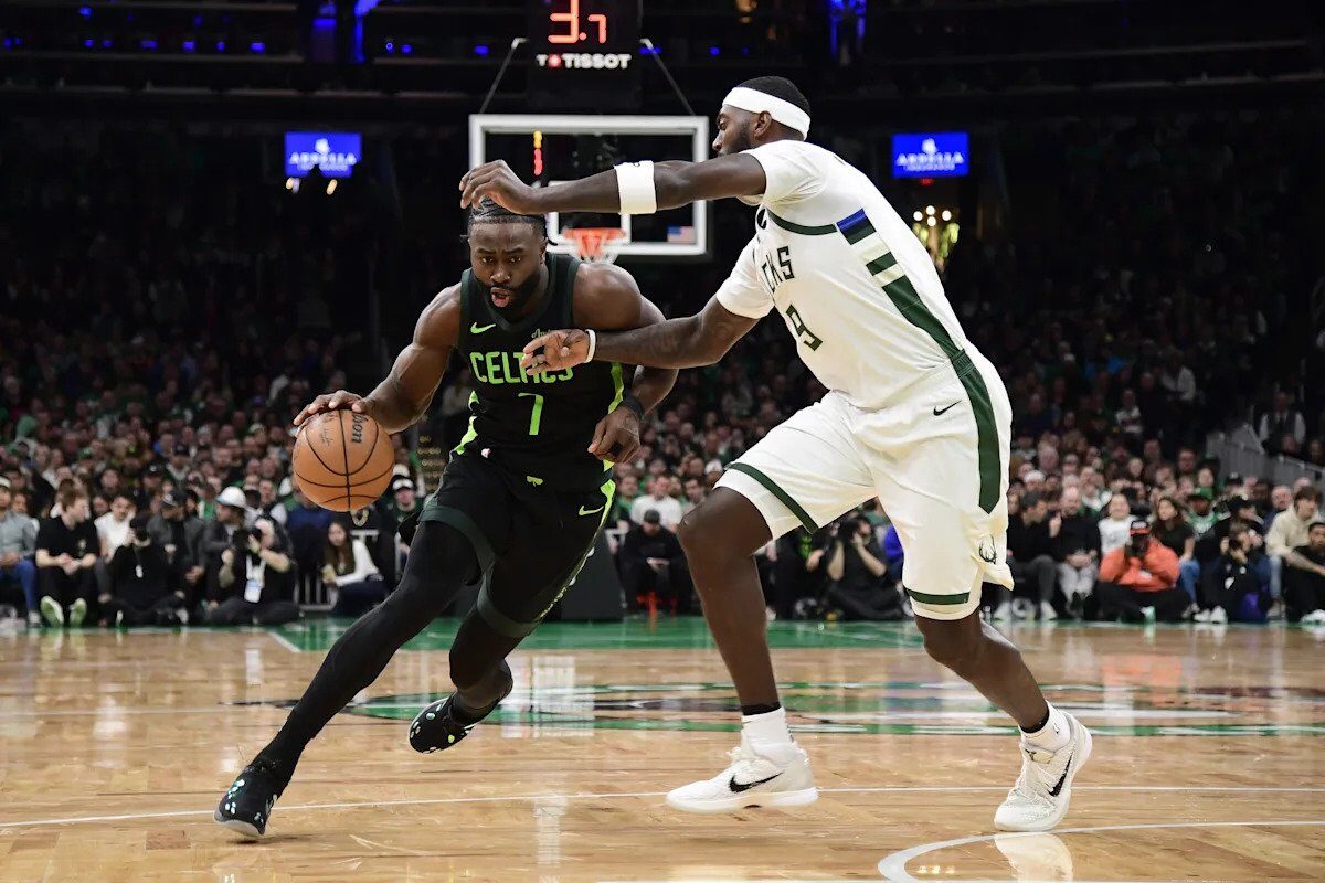 Boston Celtics (15-9) vs Milwaukee Bucks (10-15) – Meciul 25, 11/12/2025