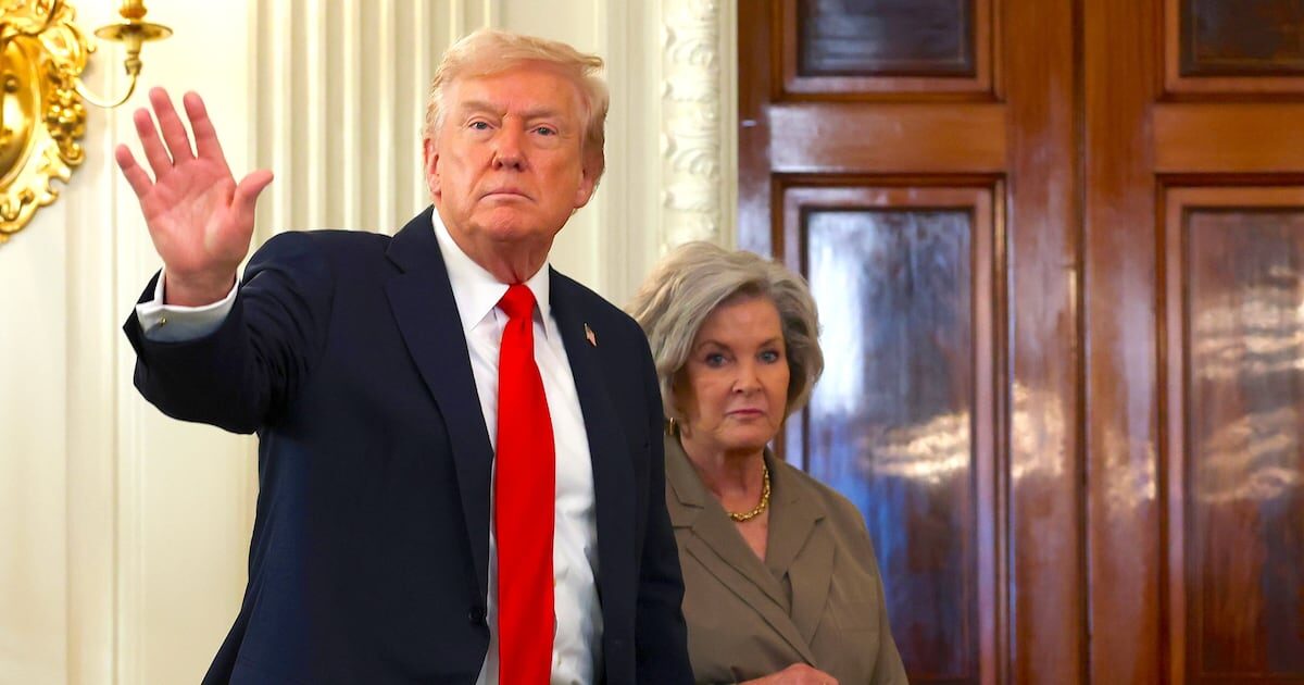 that.Secretarul lui Trump lansează o declarație șocantă: „Personalitatea unui alcoolic”