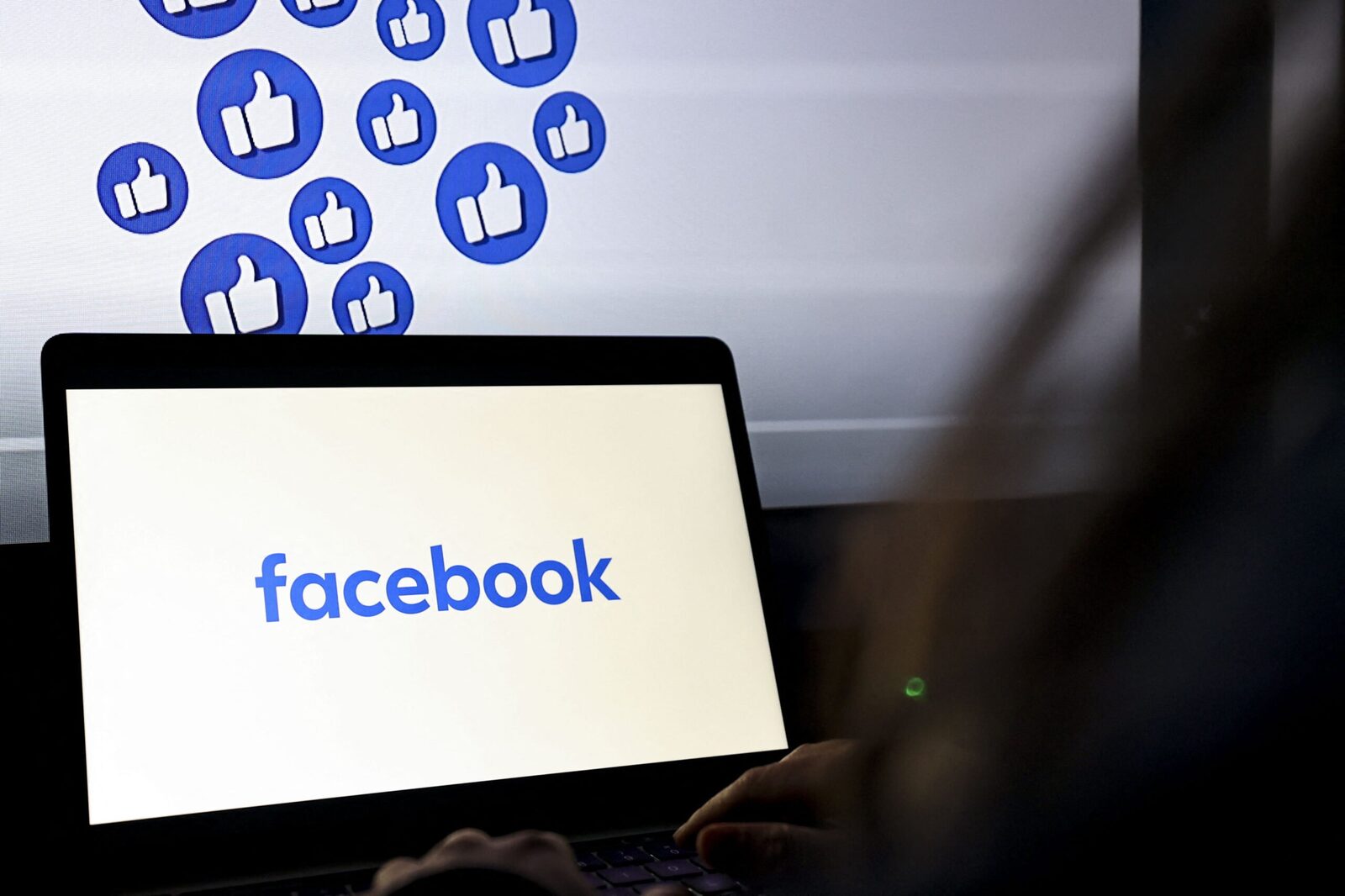 [ad_1] Let’s write.Abonament Facebook linkuri reprezintă noua propunere a Meta, testată în Marea Britanie și Statele Unite, prin care utilizatorii pot publica până la două linkuri fără cost, iar pentru mai multe se percepe un tarif de 9,99 lire sterline pe lună, informează BBC