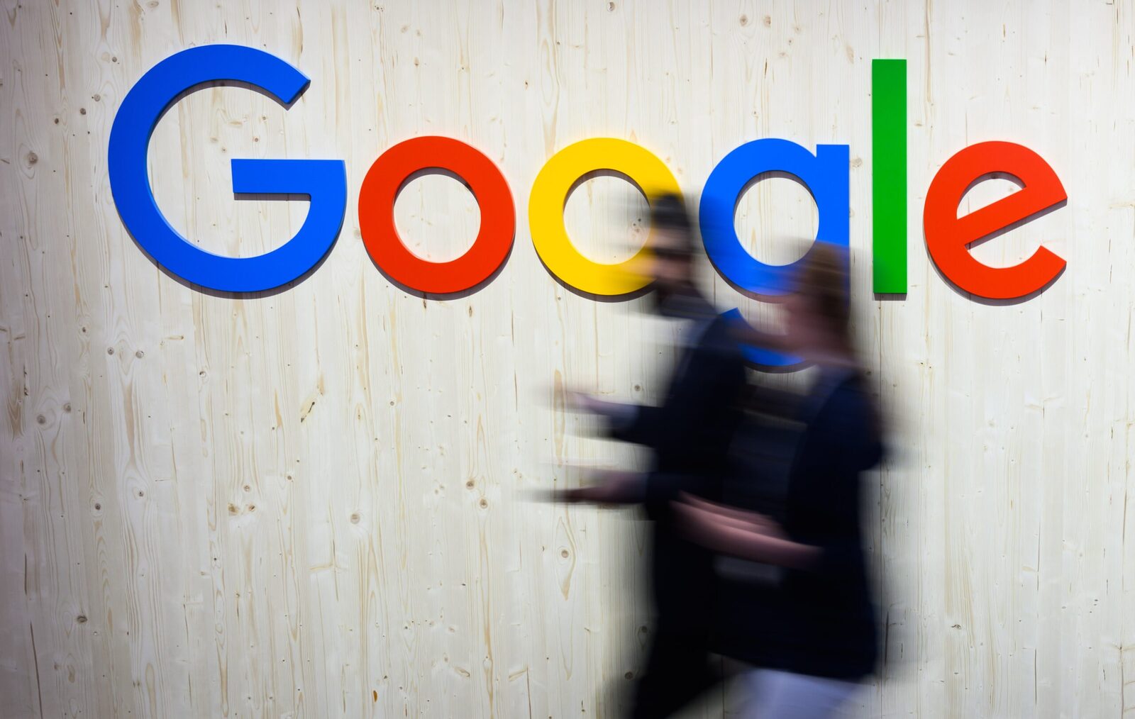 Google dezvăluie planurile pentru primii săi ochelari inteligenți. Data lansării?