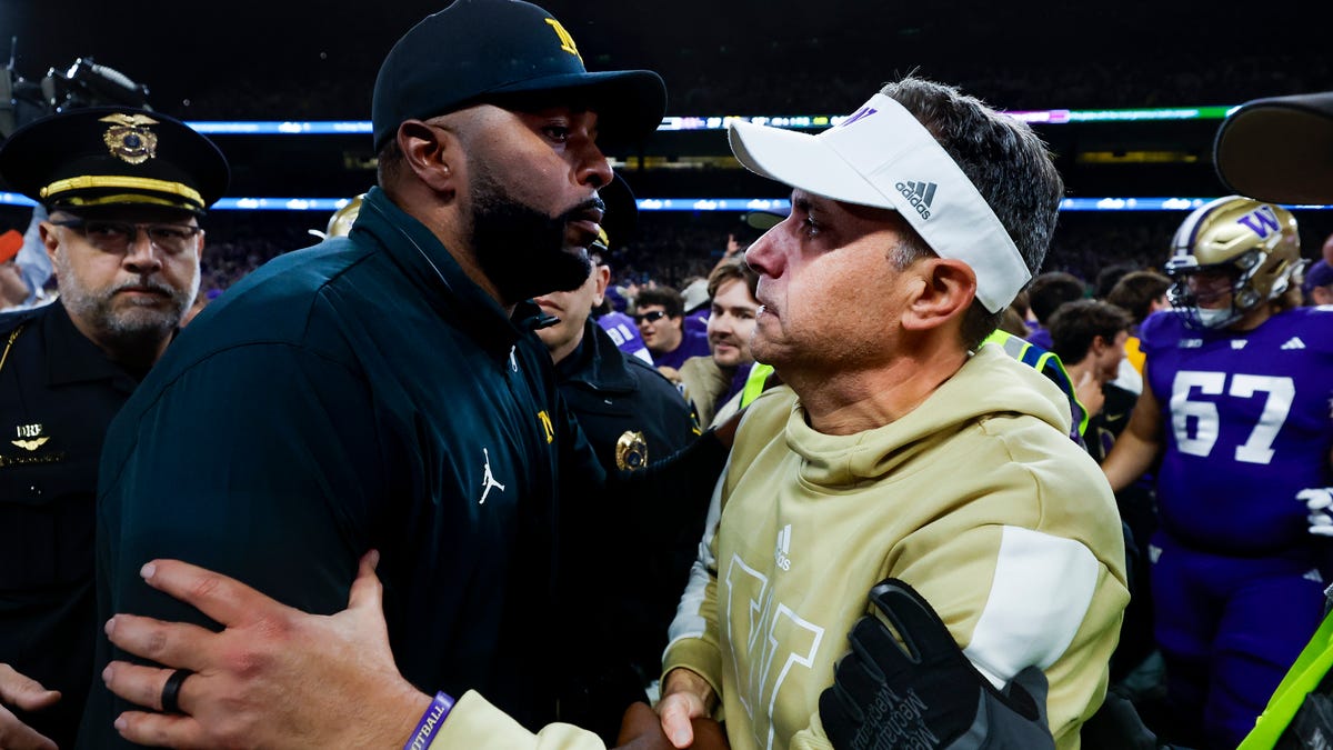 [ad_1] situația actuală a programului: concedierea lui sherrone moore Antrenor Michigan football, Sherrone Moore, a fost demis în urma unor probleme legale și a performanței slabe