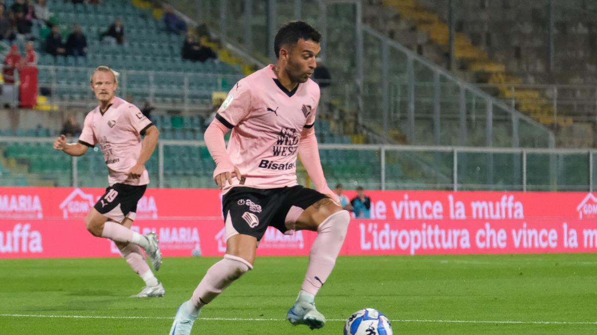 Avellino, lesione al soleo destro per Insigne: contro il Venezia non ci sarà