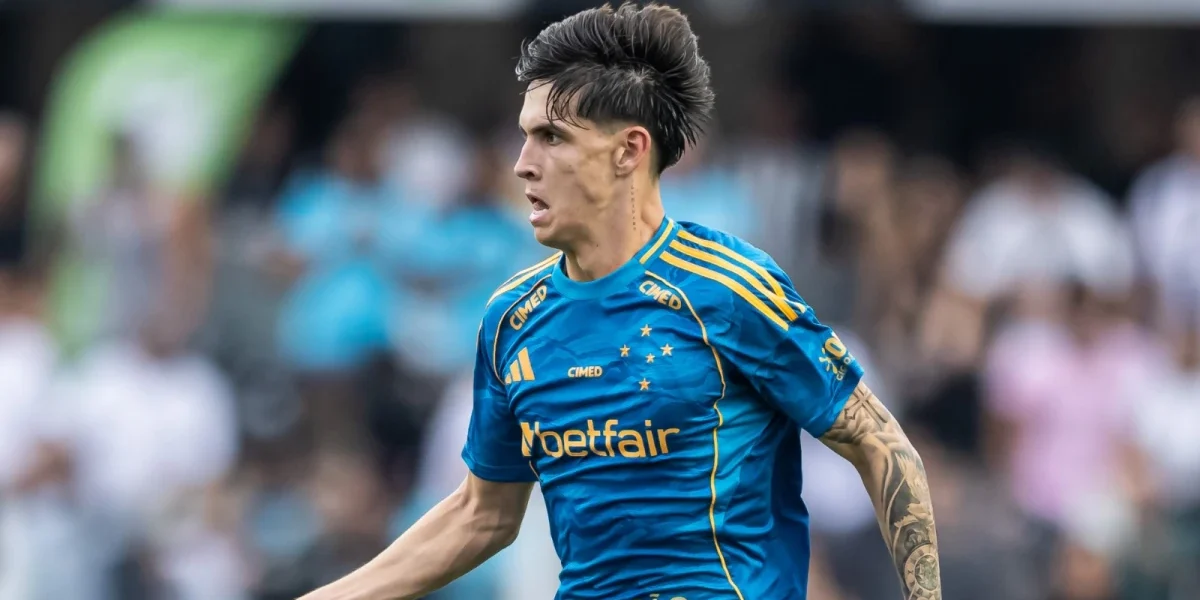 Joia de R$ 618 milhões estreia pelo Cruzeiro em derrota para o Santos; veja como foi