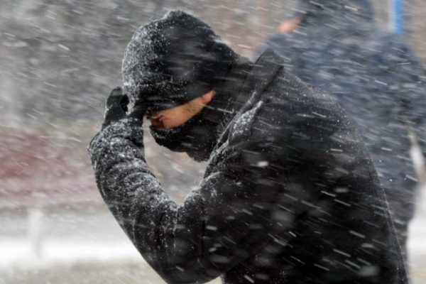 Vremea rea cuprinde România: cod galben de viscol în jumătate de țară. Care sunt zonele afectate de ninsori, ger și vânt puternic HARTĂ