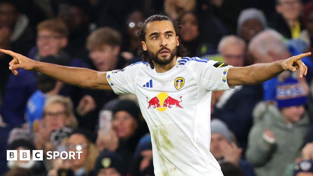 Calvert-Lewin double helps Leeds see off Palace