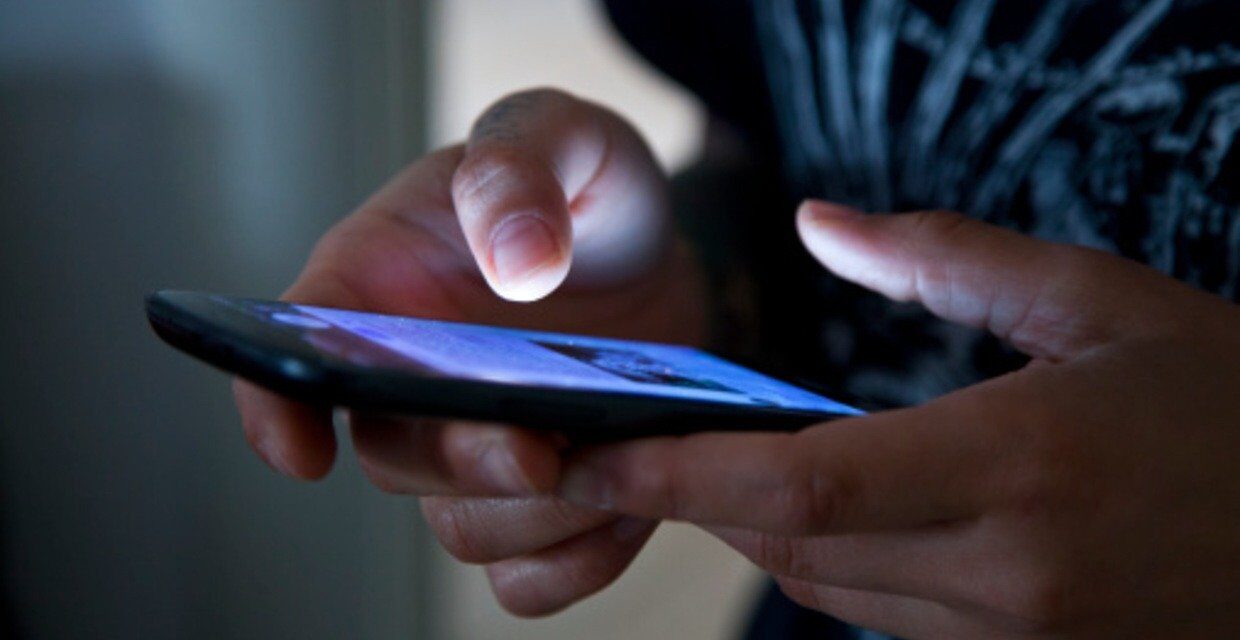 [ad_1] Integrarea telefoanelor cu camere foto moderne permite fotografiilor să treacă rapid de la aparat la dispozitiv mobil, facilitând fluxul de lucru pentru profesioniști și amatori