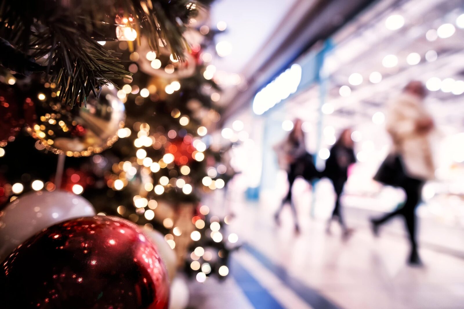 Mall-urile din București au un program special de Crăciun 2025 Foto: Shutterstock