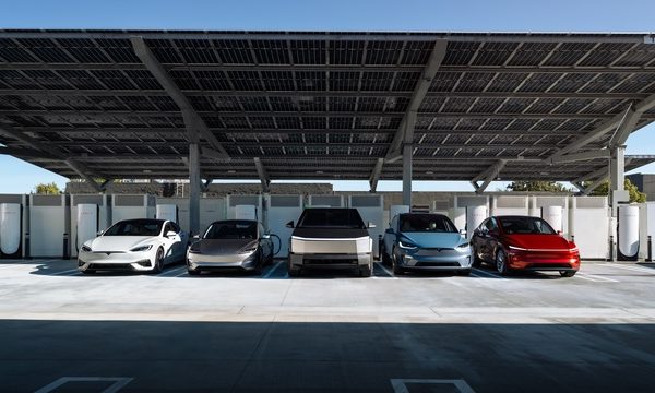 Deschiderea de urgență a ușilor Tesla Model 3 - în atenția autorităților SUA