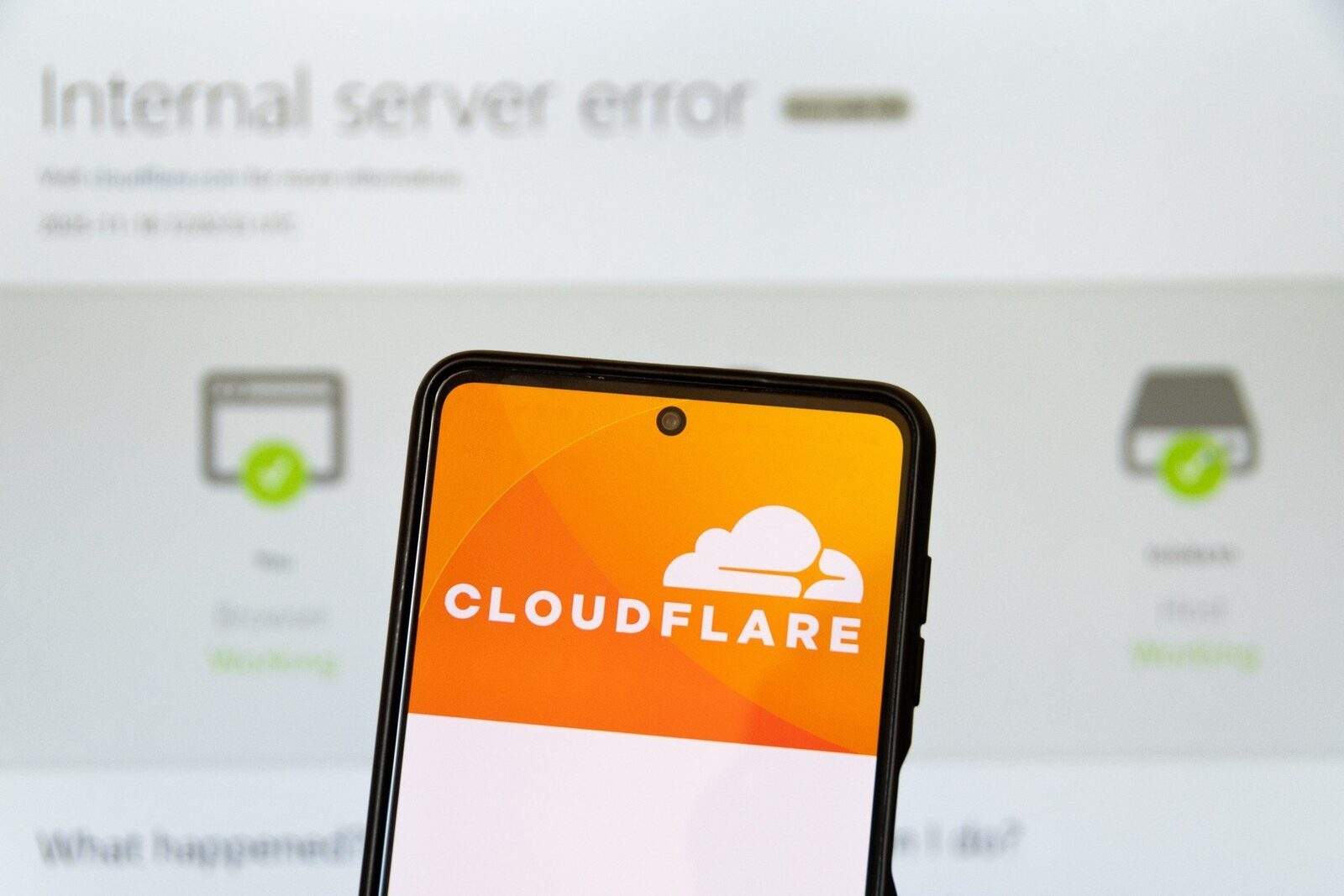 [ad_1] Pana Cloudflare din 14‑15 noiembrie 2025 a generat indisponibilitate pe milioane de site‑uri, inclusiv publicații românești, iar compania încă investighează cauza exactă a problemei