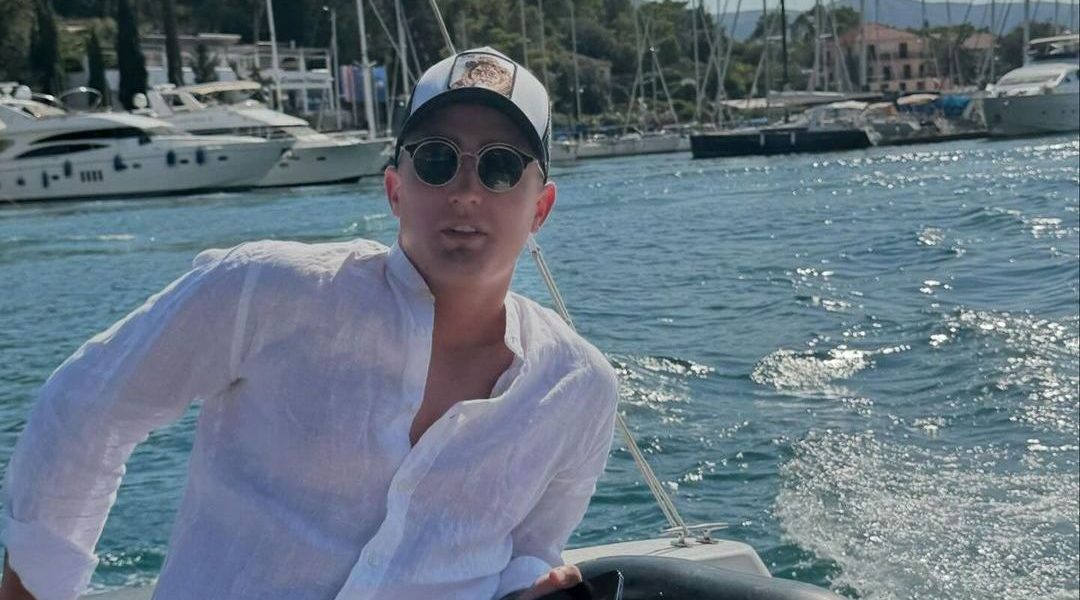 steliano-filip-a-spus-tot-dupa-ce-s-a-pozat-in-tricoul-lui-dinamo_1_1.jpg - StiriFresh