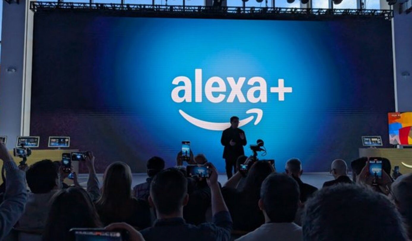 Amazon aduce asistentul Alexa în casele și mașinile românilor prin colaborări cu giganți tehnologici și auto Gigantul american Amazon continuă să-și extindă prezența în viața de zi cu zi a consumatorilor, arătând clar intenția de a face din asistentul său vocal Alexa o prezență omniprezentă