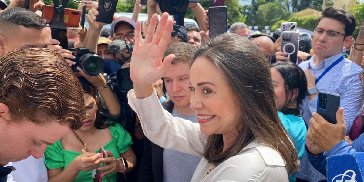 395437888_871124287705896_5420936816852371820_n.jpg - StiriFresh