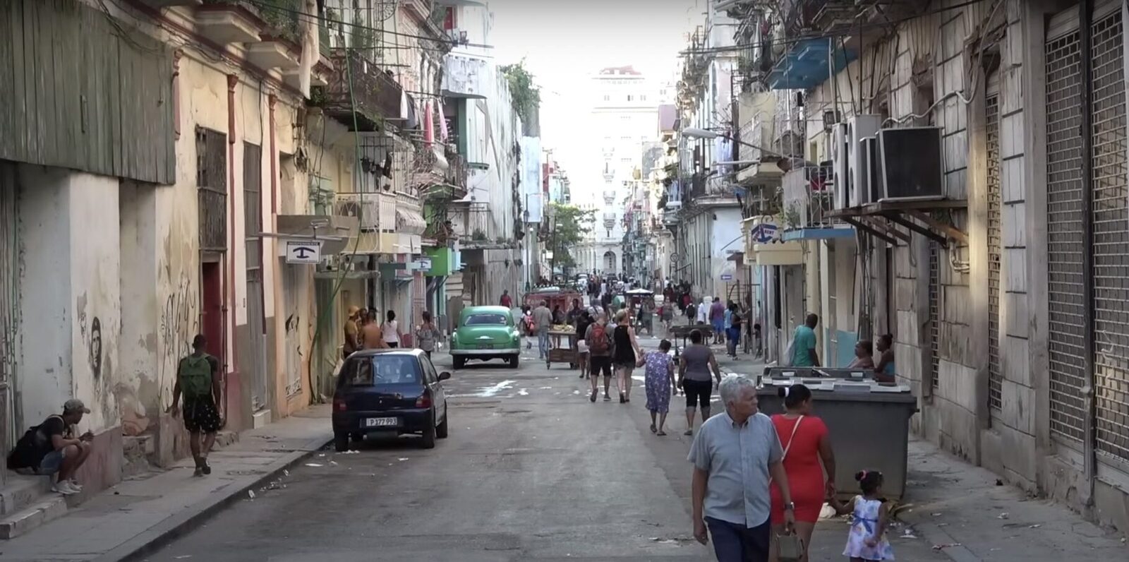 Venezuela își exprimă sprijinul față de Cuba în contextul măsurilor restrictive impuse de administrația americană Venezuela, un aliat tradițional al Cubei în America Latină, a remis vineri un mesaj clar de solidaritate față de insula comunistă, criticând aspru noile sancțiuni și măsuri economice impuse de Statele Unite
