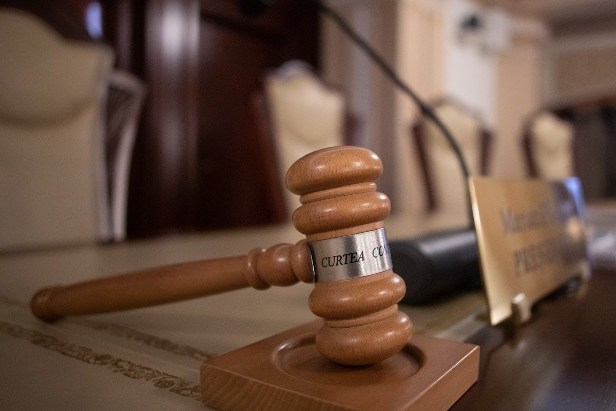 Curtea Constituţională a României a decis, miercuri, că un articol de lege recent introdus este neconstituțional, decizie care are implicații importante pentru sistemul de justiție și pentru modul în care forțele de ordine sunt mobilizate în lupta contra criminalității organizate
