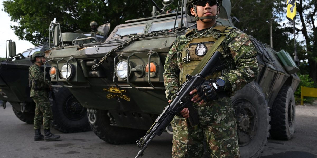 Militari-Venezuela.jpg - StiriFresh