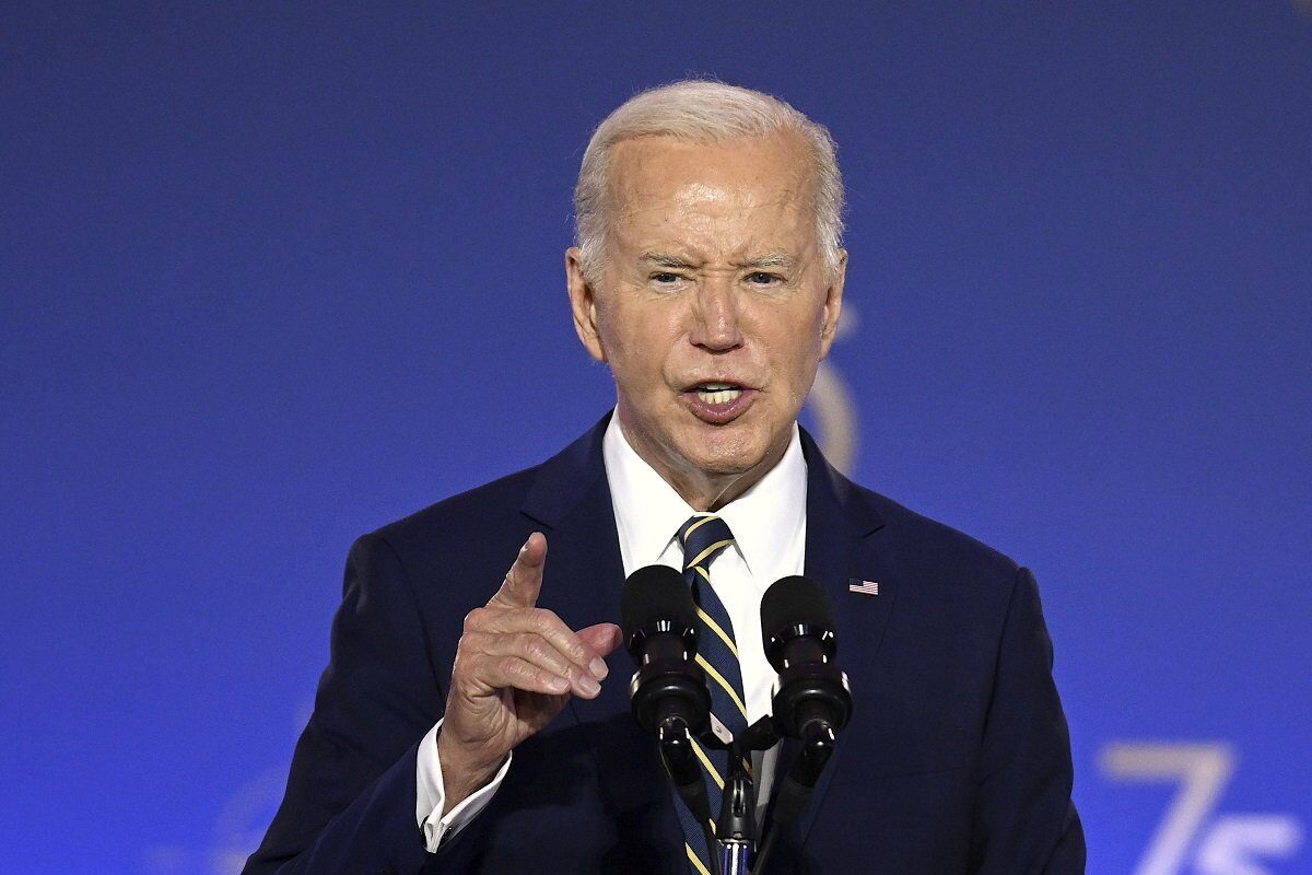 Joe Biden condamnă violențele din Minneapolis: „Nimeni nu poate distruge ceea ce reprezintă America” Situație tensionată în Minneapolis după ultimele evenimente tragice care au avut loc în ultimele săptămâni, evenimente ce au atras atenția la nivel național și internațional