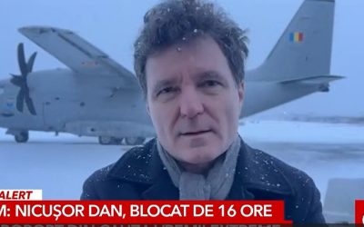 Nicusor-Dan-blocat-in-aeroport-la-Paris.jpg - StiriFresh