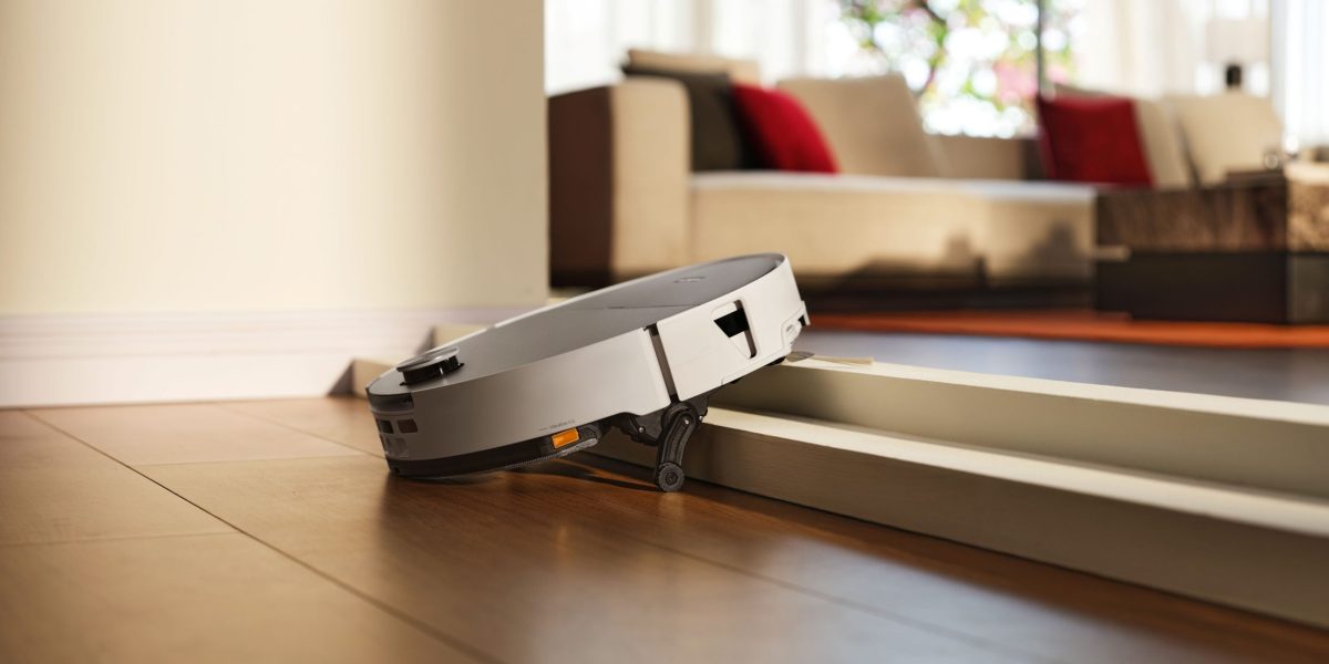 Roborock-Saros-20-Sonic-scaled.jpg - StiriFresh