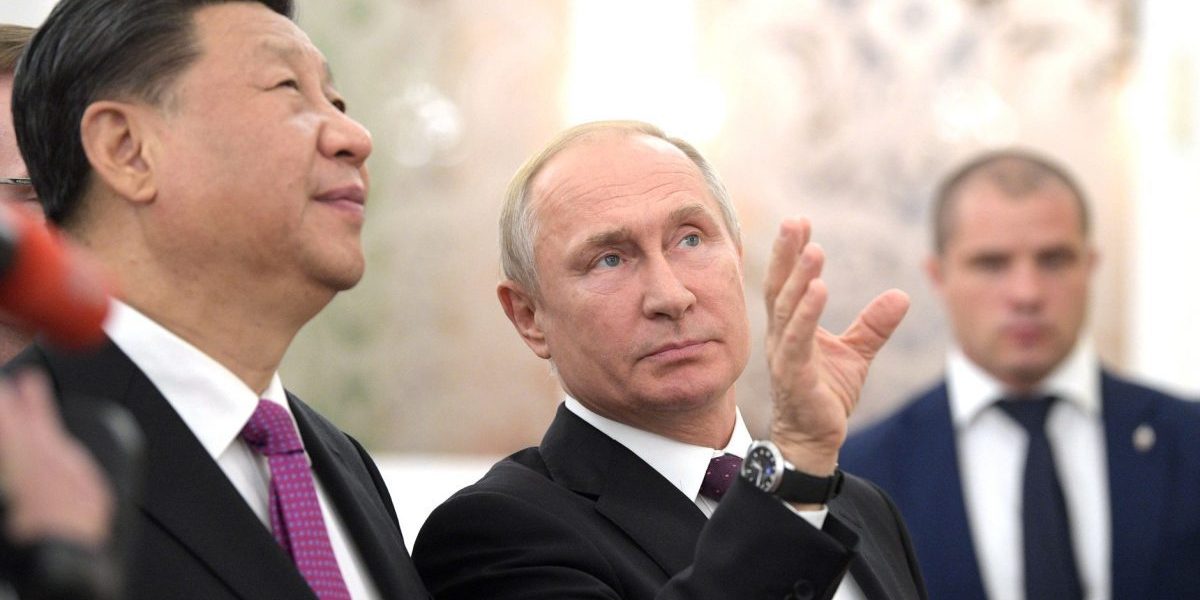 Vladimir_Putin_and_Xi_Jinping_2019-06-05_31-e1642503550894.jpg - StiriFresh