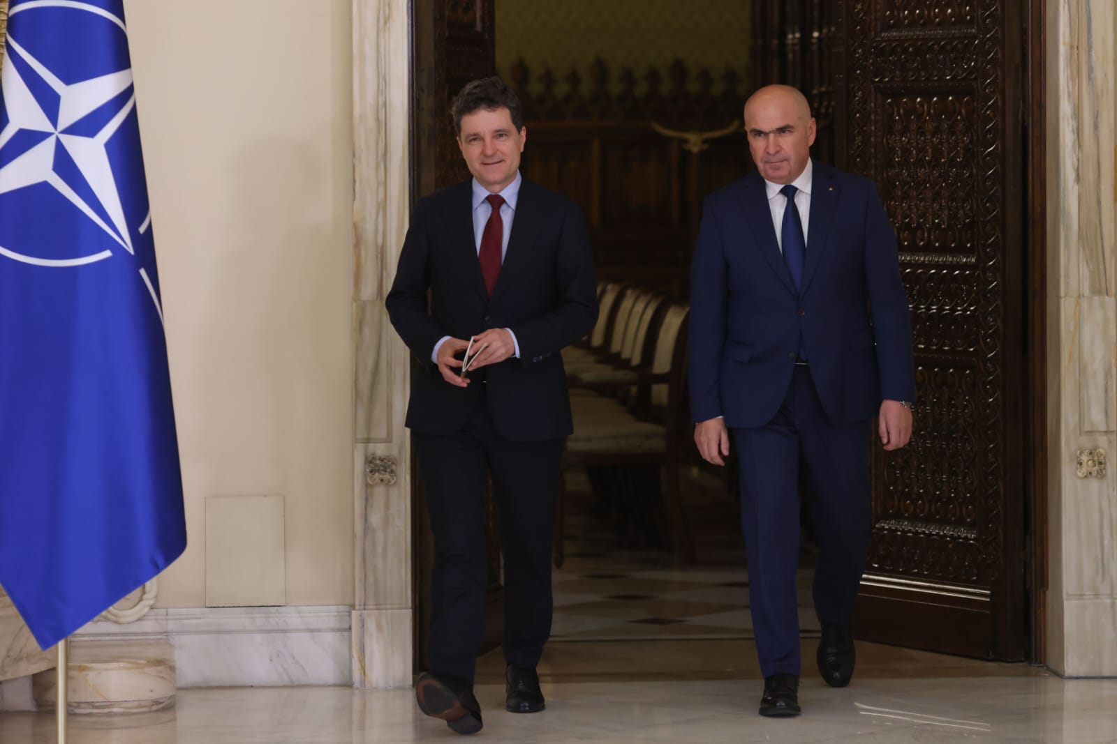 Nicușor Dan, președintele României, a semnat miercuri decretele pentru înlocuirea lui Daniel David din fruntea Ministerului Educației, un fapt ce marchează o nouă etapă în politica educației naționale