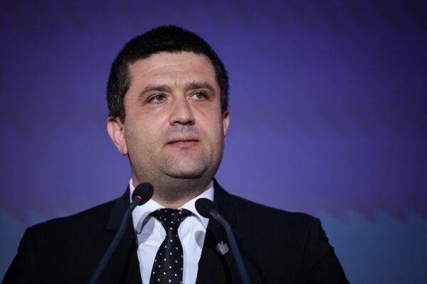 admin-ajax-12.jpeg - StiriFresh