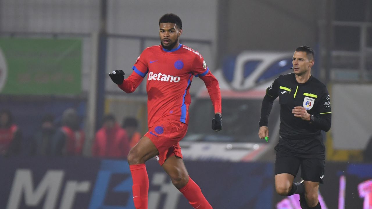 Malcom Edjouma, la un pas de o nouă echipă Mijlocașul central Malcom Edjouma, de la FCU Craiova, este extrem de aproape de a-și găsi o nouă destinație după o perioadă mai puțin inspirată la echipa olteană