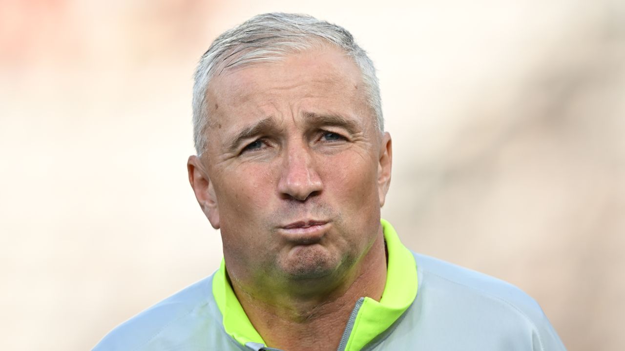 Dan Petrescu: „Am discutat cu el, urmează tratament timp de o lună”