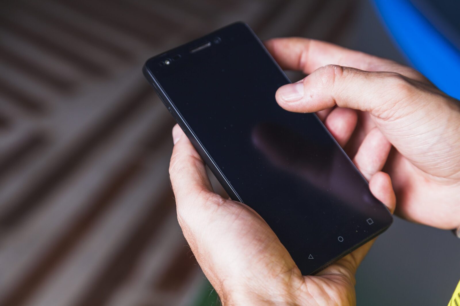Google Pixel, smartphone-urile cunoscute pentru tehnologia lor avansată și inovație, au ajuns recent în atenția publicului din cauza unor probleme grave de software care afectează mai multe modele, inclusiv flagship-urile recent lansate Pixel 8 Pro și Pixel 10 Pro XL