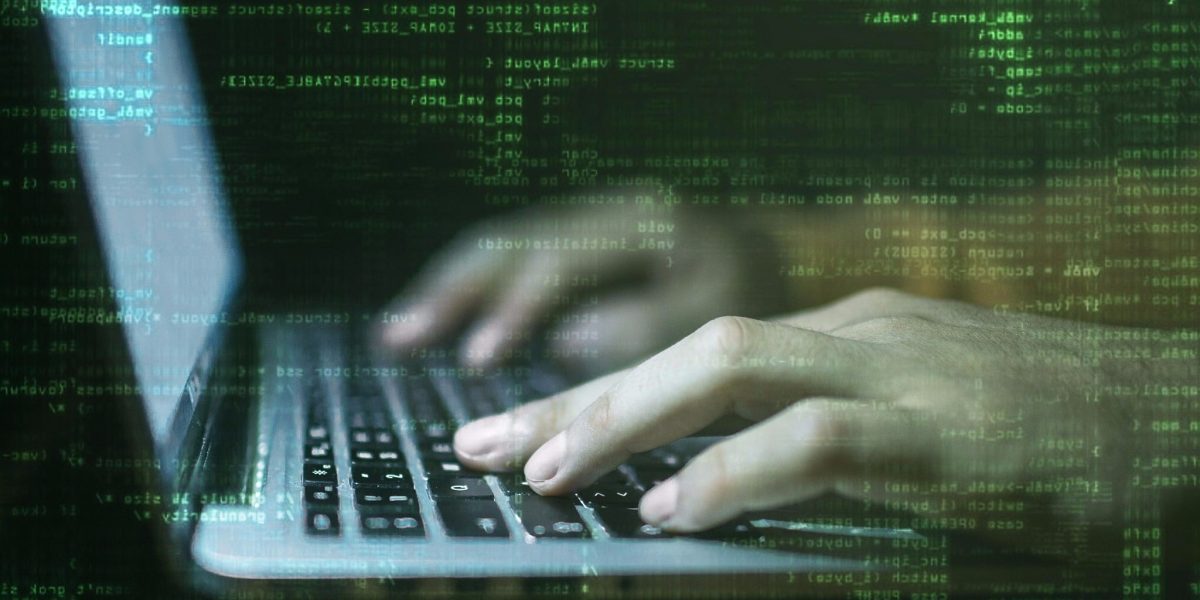 hacker-cropped.jpg - StiriFresh