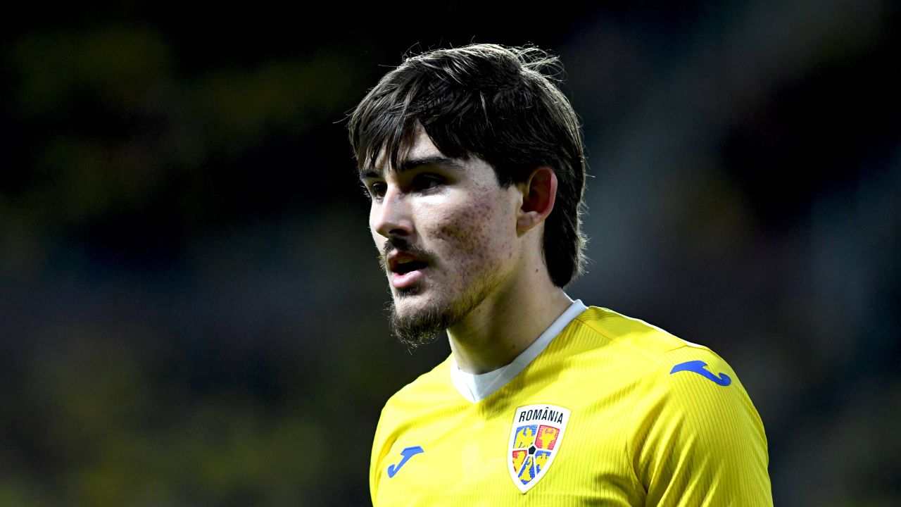 Alexi Pitu pe cale să părăsească Vejle Boldklub după o scurtă experiență în Danemarca După doar câteva luni petrecute în Danemarca, tânărul fotbalist român Alexi Pitu (23 de ani) se află aproape de o despărțire de Vejle Boldklub