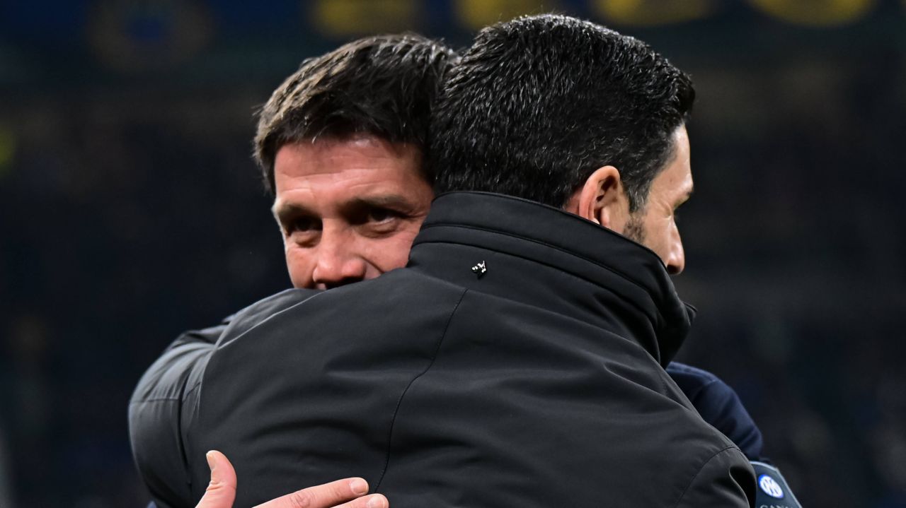 Inter Milano sucombă pe teren propriu în fața lui Arsenal: o seară dezamicătoare pe San Siro Inter Milano, antrenată de Cristian Chivu, a suportat o înfrângere dureroasă pe teren propriu, în fața echipei Arsenal, cu un scor final de 1-3