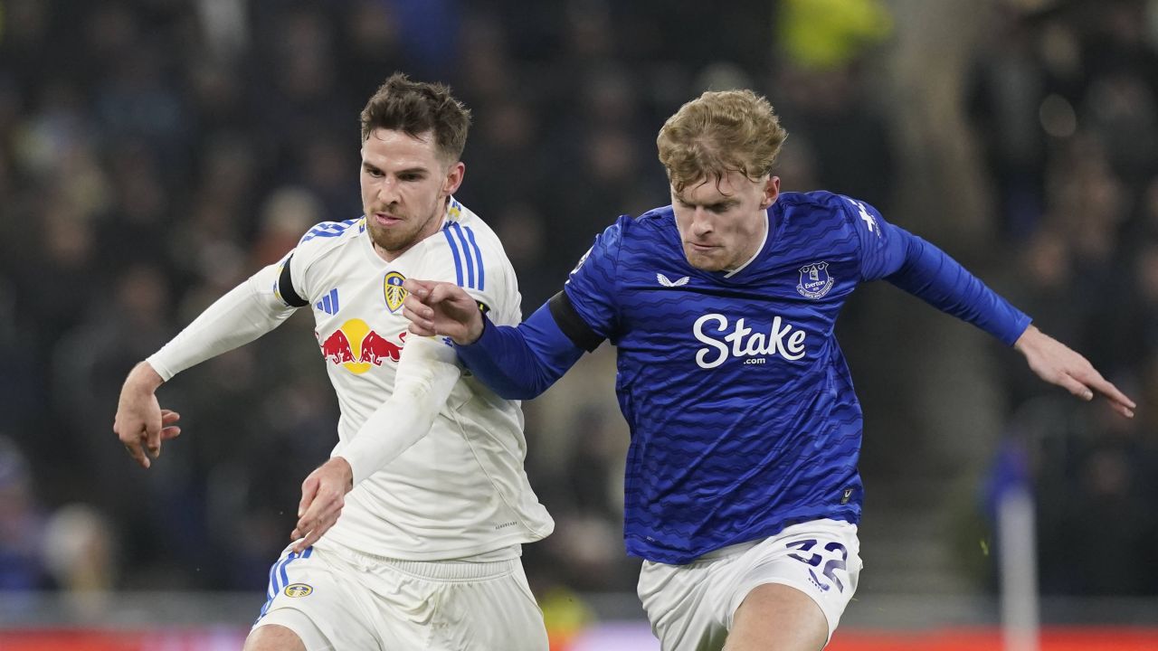 Premier League, în exclusivitate pe VOYO: O nouă eră pentru fanii fotbalului Premier League, competiția de fotbal în care se înghesuie cele mai tari echipe din Anglia, va fi transmisă în exclusivitate pe platforma VOYO, ceea ce promite o experiență inovatoare pentru fanii din România