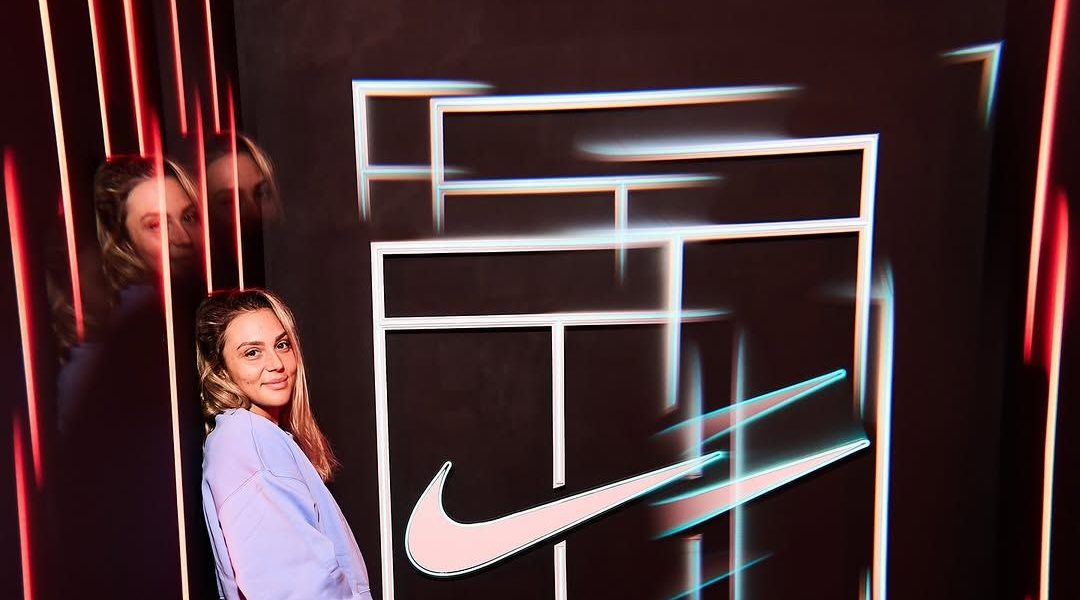 jaqueline-cristian-nike-roz.jpg - StiriFresh