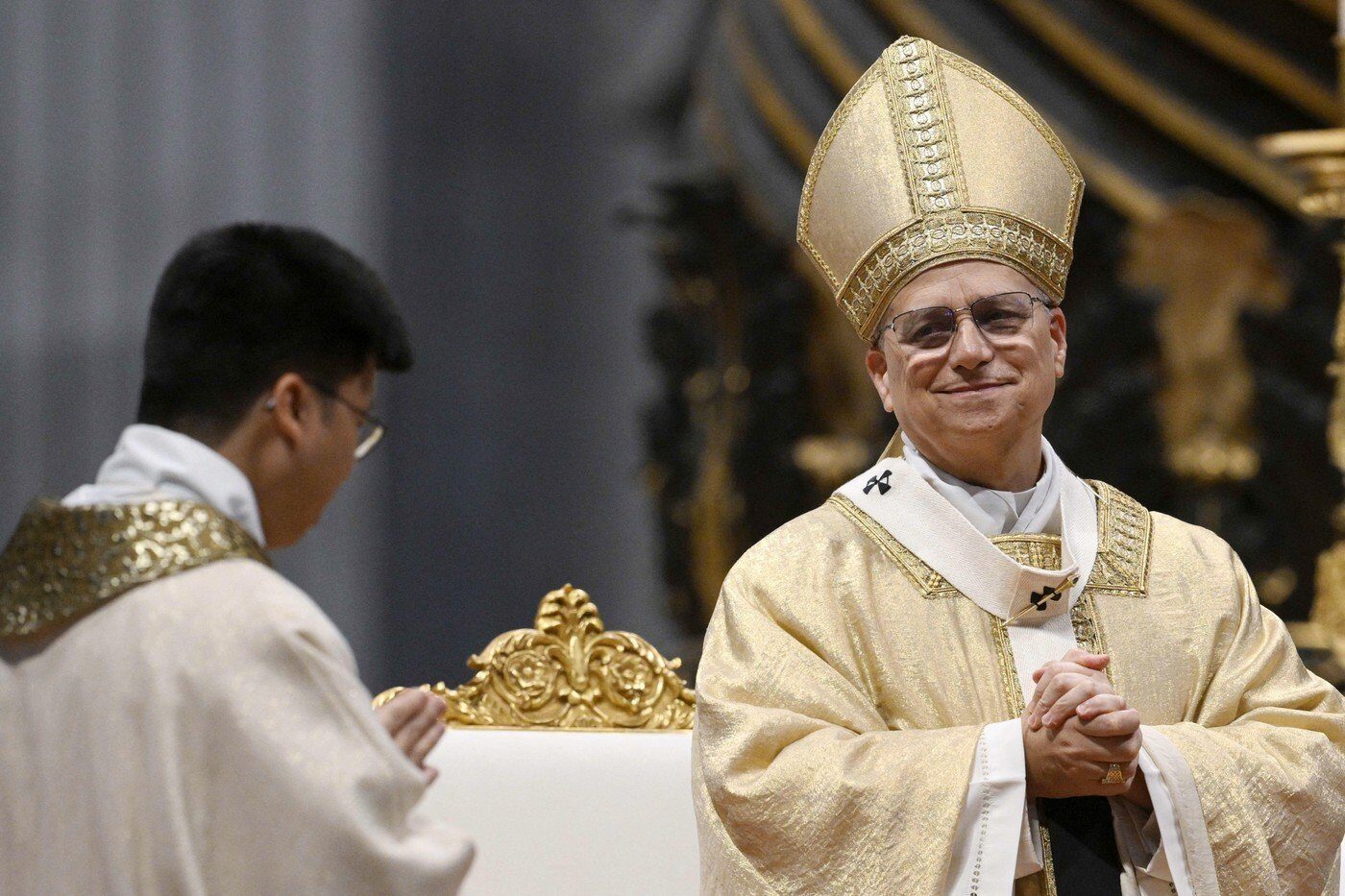 Papa Leon al XIV-lea, într-un discurs plin de semnificație pentru perioada actuală, a transmis joi un apel către întreaga lume, subliniind că adevărata salvare nu vine din armament sau violență, ci din iertare și înțelegere
