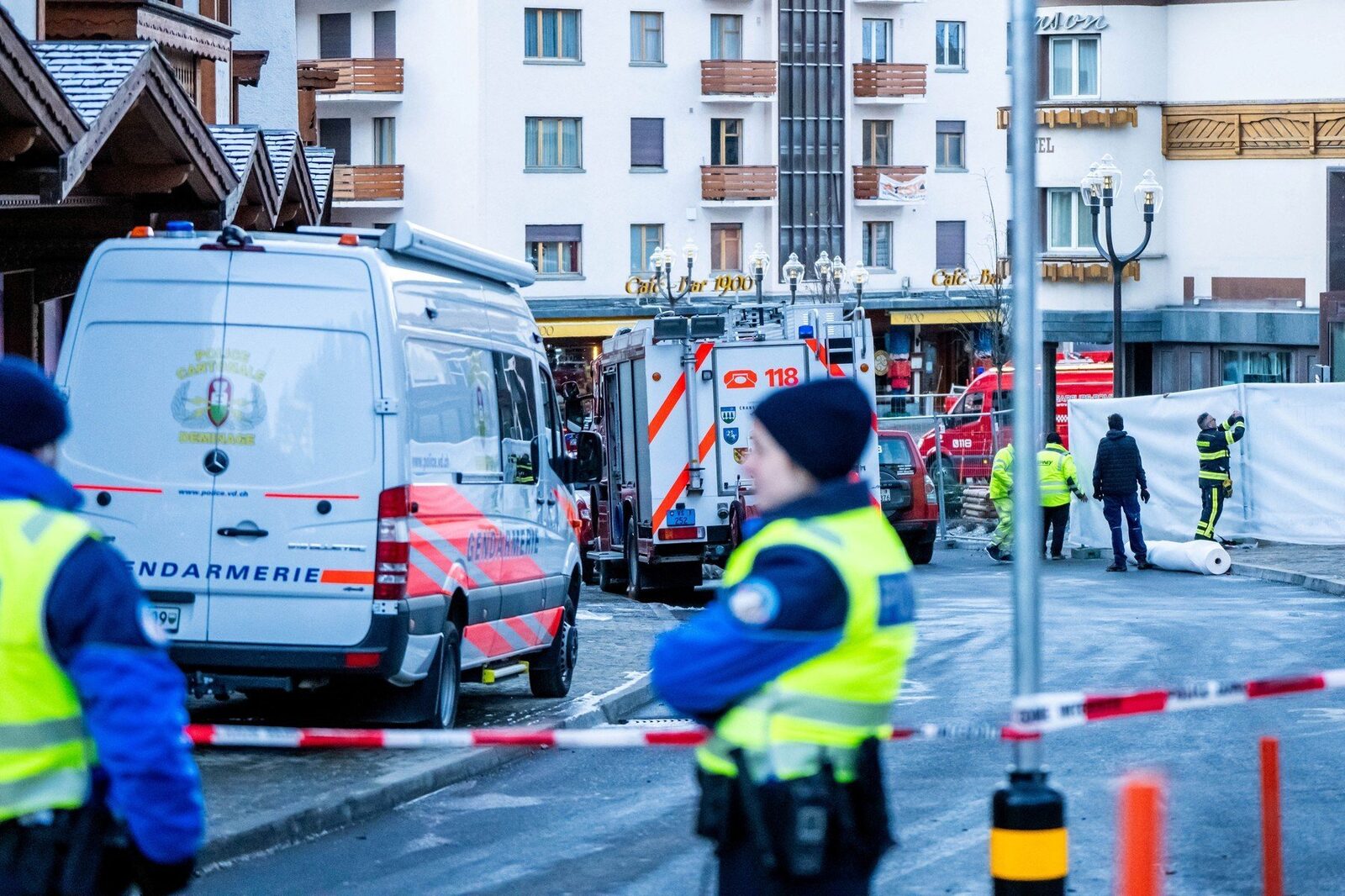 Românul care a salvat zeci de oameni din incendiul de la Crans-Montana: „Am stat până la ultimul copil”