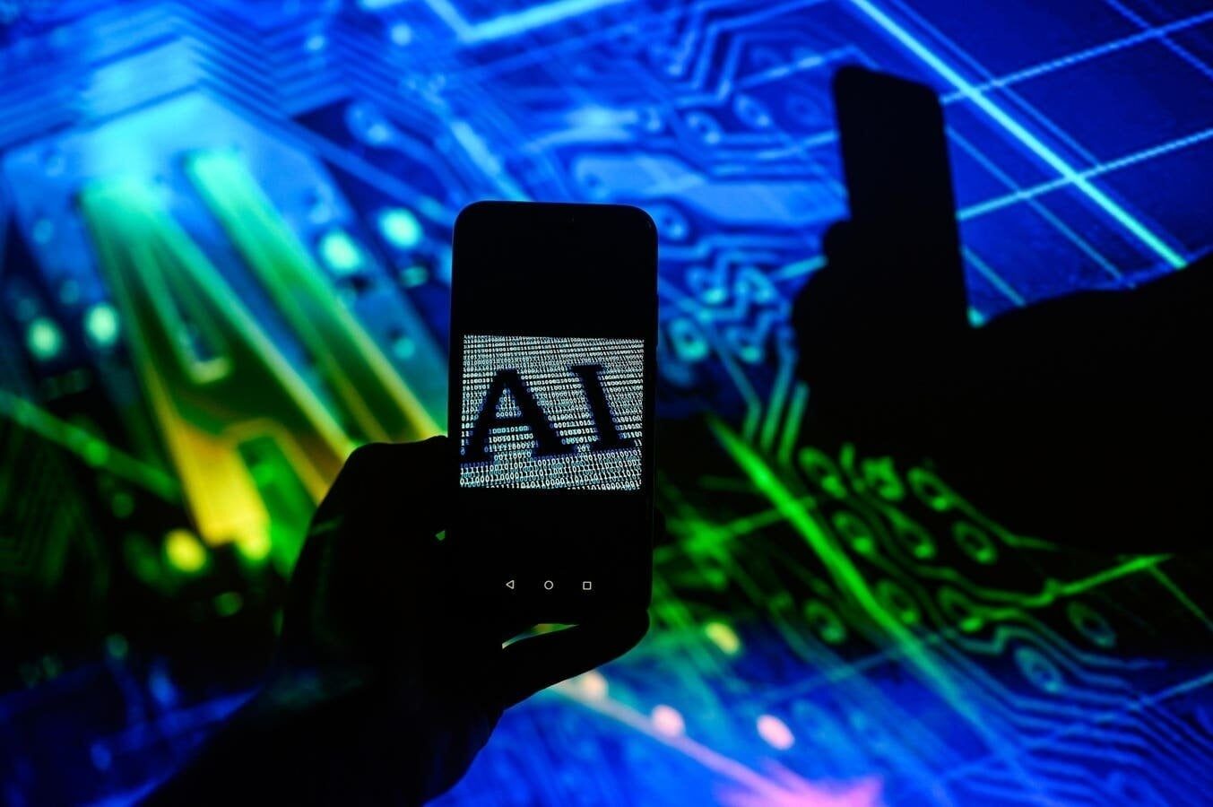 2025 a fost un an plin de provocări și surprize în lumea actualizărilor software, evidențiind atât potențialul, cât și vulnerabilitățile acestor procese esențiale pentru funcționarea sigură și eficientă a dispozitivelor digitale