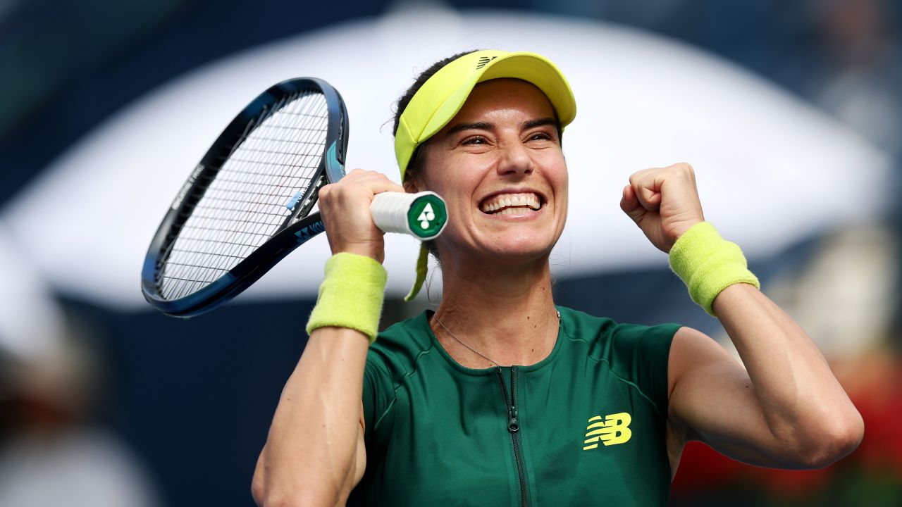 Sorana Cîrstea începe sezonul 2026 cu victorie La 35 de ani, Sorana Cîrstea a făcut un prim pas în forță în sezonul 2026, competiție ce marchează retragerea sa din circuitul WTA după două decenii pline de succese și emoții