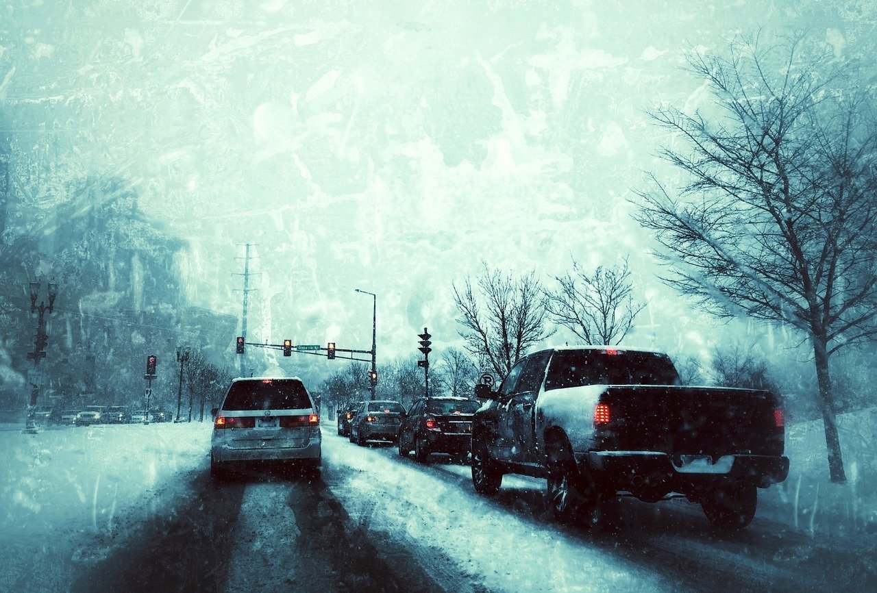 Administrația Națională de Meteorologie a emis vineri dimineață o avertizare majoră privind condițiile meteo dificile care urmează să afecteze Bucureștiul și mai multe regiuni din țară