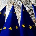 Comisia Europeană propune sancțiuni noi contra Rusiei, inclusiv interzicerea serviciilor maritime pentru petrolierele rusești