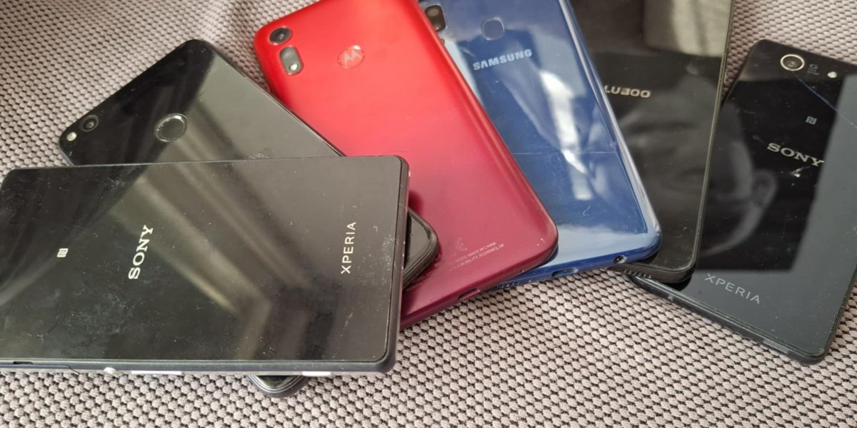 Cum-transformi-telefoanele-vechi-in-camere-de-supraveghere.jpg - StiriFresh