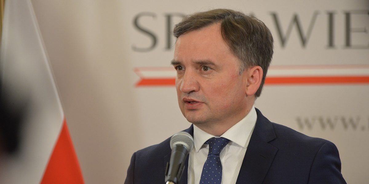 E3hrZc-UUAkEO3b.jpg - StiriFresh