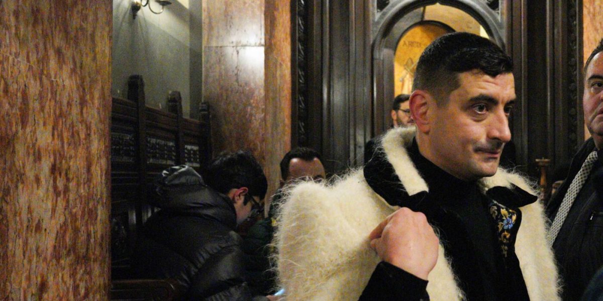 George-Simion-suman-Alba-Iulia-e1770461662867.jpg - StiriFresh