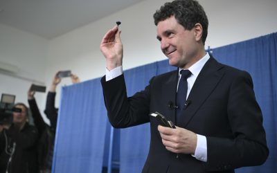 INSTANT_NICUSOR_DAN_007_INQUAM_Photos_Alex_Nicodim.jpg - StiriFresh