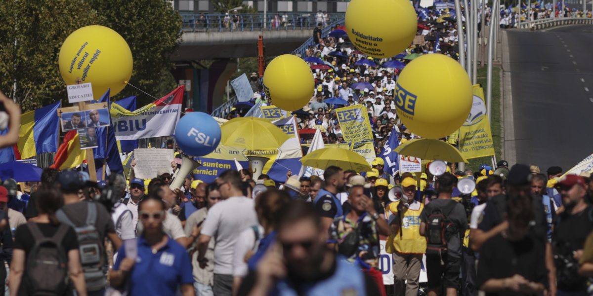 INSTANT_PROTEST_EDUCATIE_SET_2_18_INQUAM_Photos_Octav_Ganea.jpg - StiriFresh