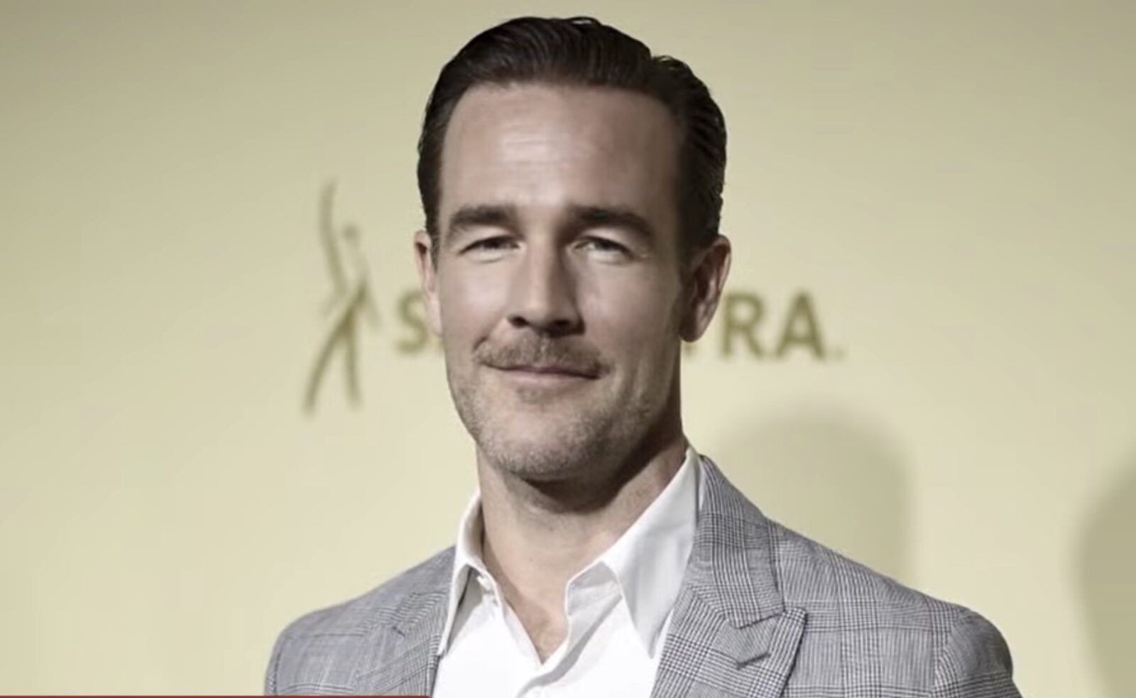 Actorul american James Van Der Beek, cunoscut pentru rolul emblematic din serialul de succes „Dawson’s Creek”, a încetat din viață la vârsta de 48 de ani, după o luptă dificilă cu cancerul de colon