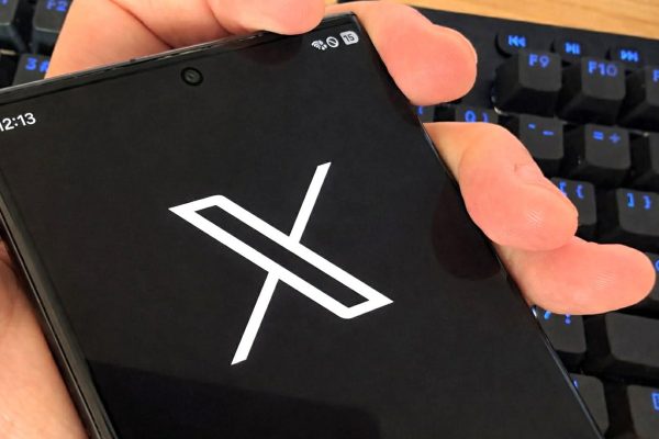 Platforma-X-vizata-de-o-ancheta-penala-in-Franta.jpg - StiriFresh