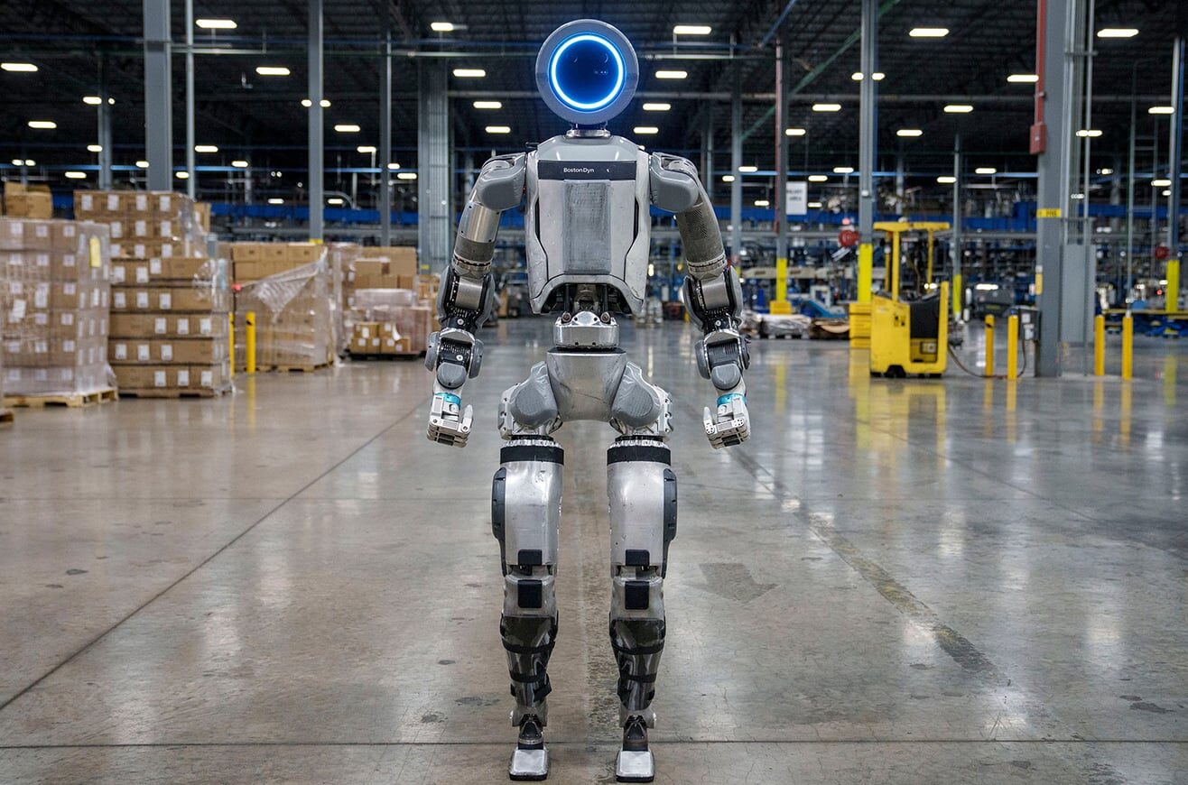 Coreea de Sud, unul dintre cele mai avansate și robotizate economii din lume, se află în pragul unei noi etape a automatizării, pe fondul anunțului companiei Hyundai de a introduce roboți umanoizi în fabricile sale