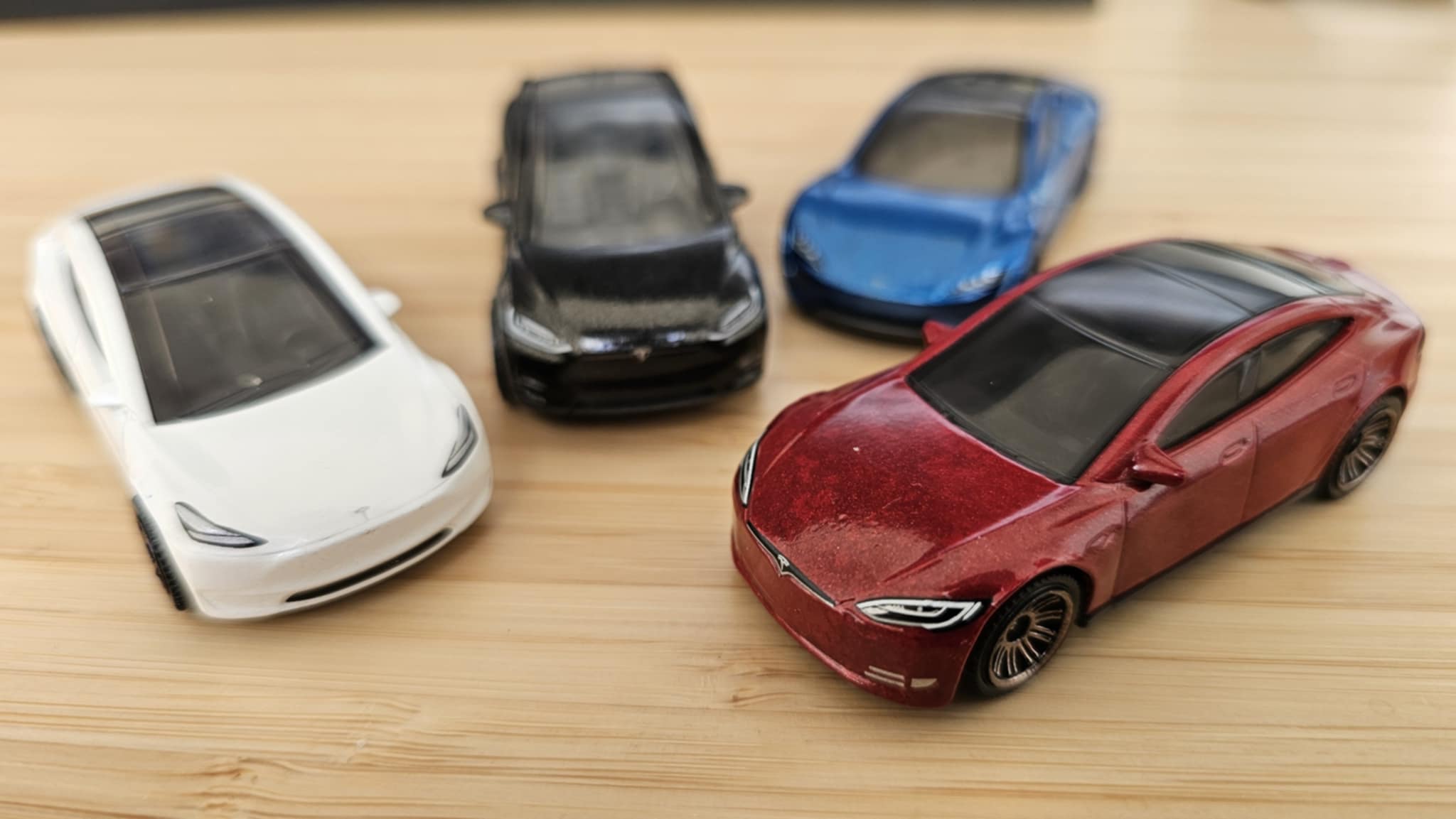 Tesla a dezvăluit, în sfârșit, cifra care lipsea din puzzle-ul promovării intense a sistemului Full Self-Driving (FSD): câți utilizatori plătesc, efectiv, pentru această tehnologie